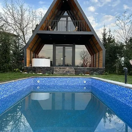 Pinehouse *